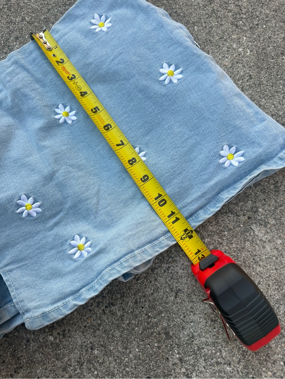 Light Blue Daisy Appliqué Mini Skirt - Picture 6 of 6